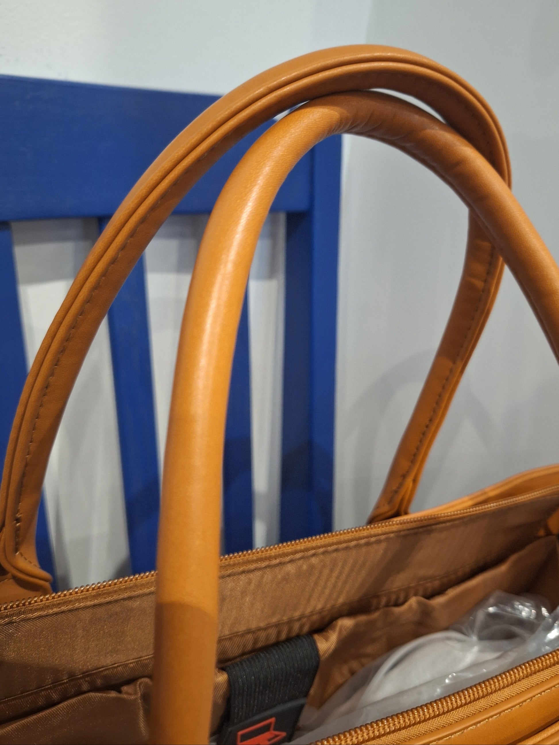 Mill The Sky: Chic-EXEC Large Embossed Women's Executive Office Study Laptop Bag. FLAT TAN My Store