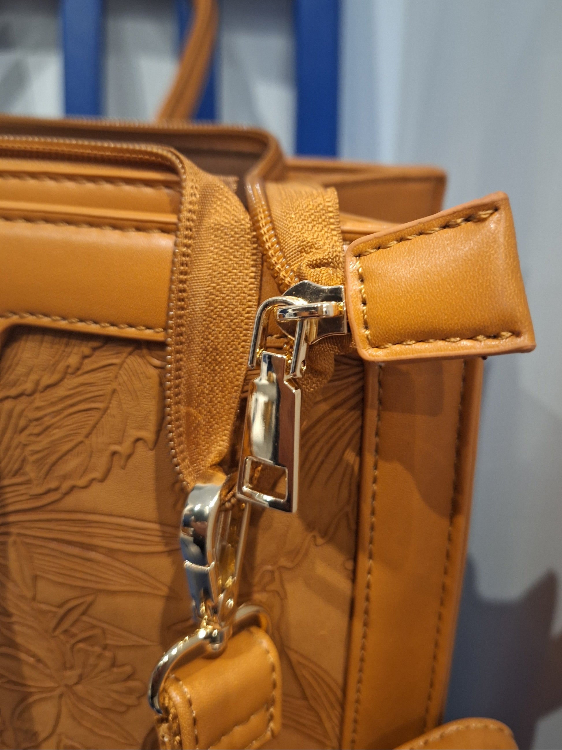 Mill The Sky: Chic-EXEC Large Embossed Women's Executive Office Study Laptop Bag. FLAT TAN My Store
