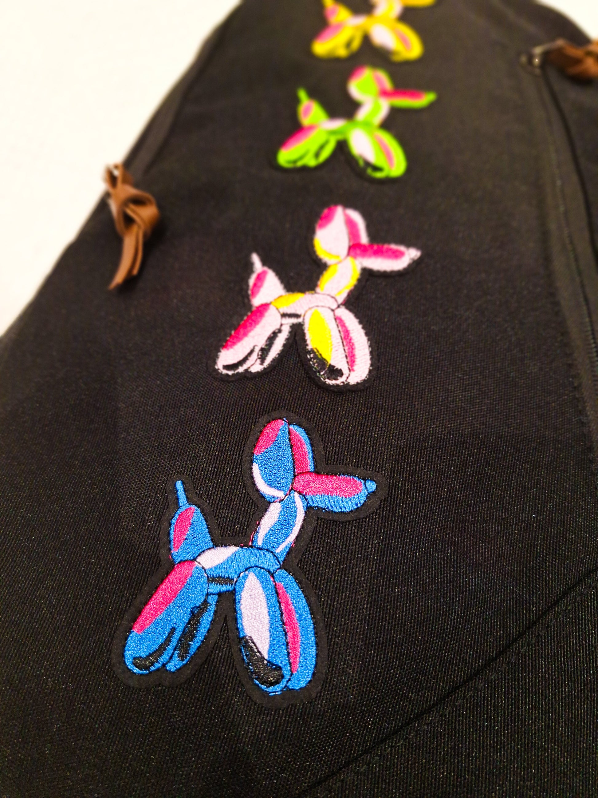 Mill The Sky: Balloon-Dog-MAFIA Padded Artistic Vibrant Canvas Rucksack Backpack For School Work Travel Mill The Sky